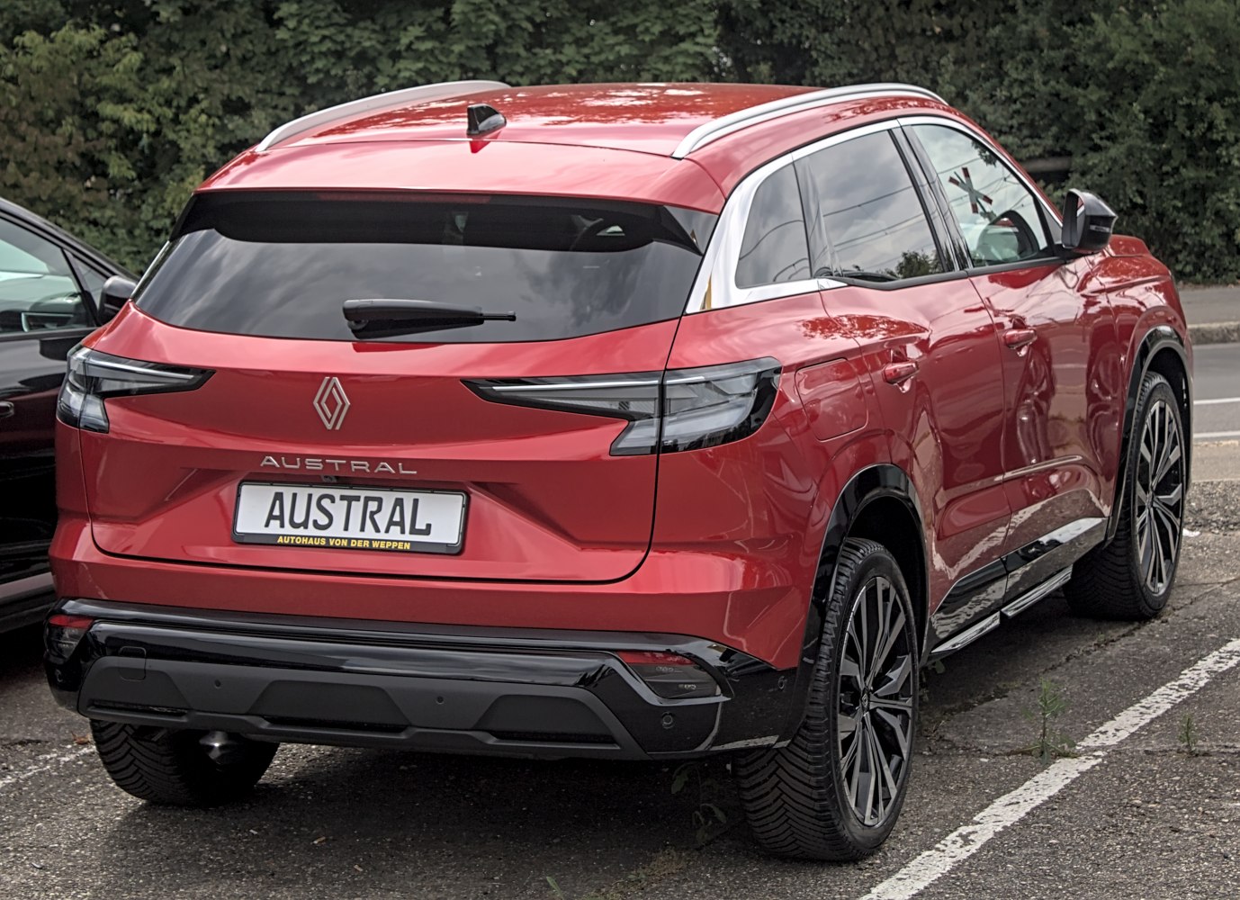 Rear view with LED tail lights and roof rails