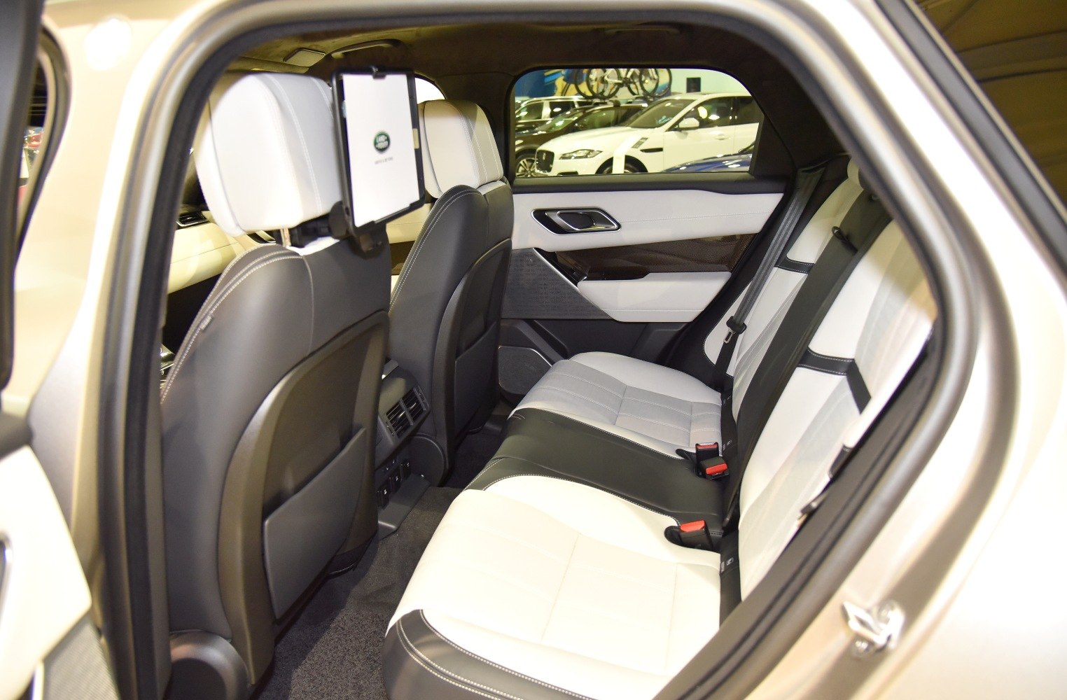 Dual-tone leather rear seats with rear entertainment screens