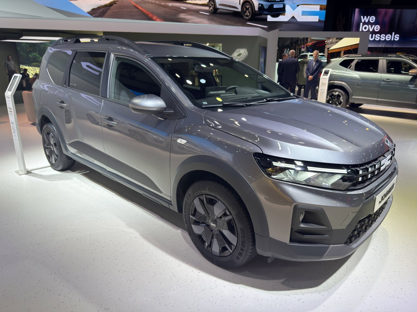 Front angled view of SUV with LED headlights and alloy wheels