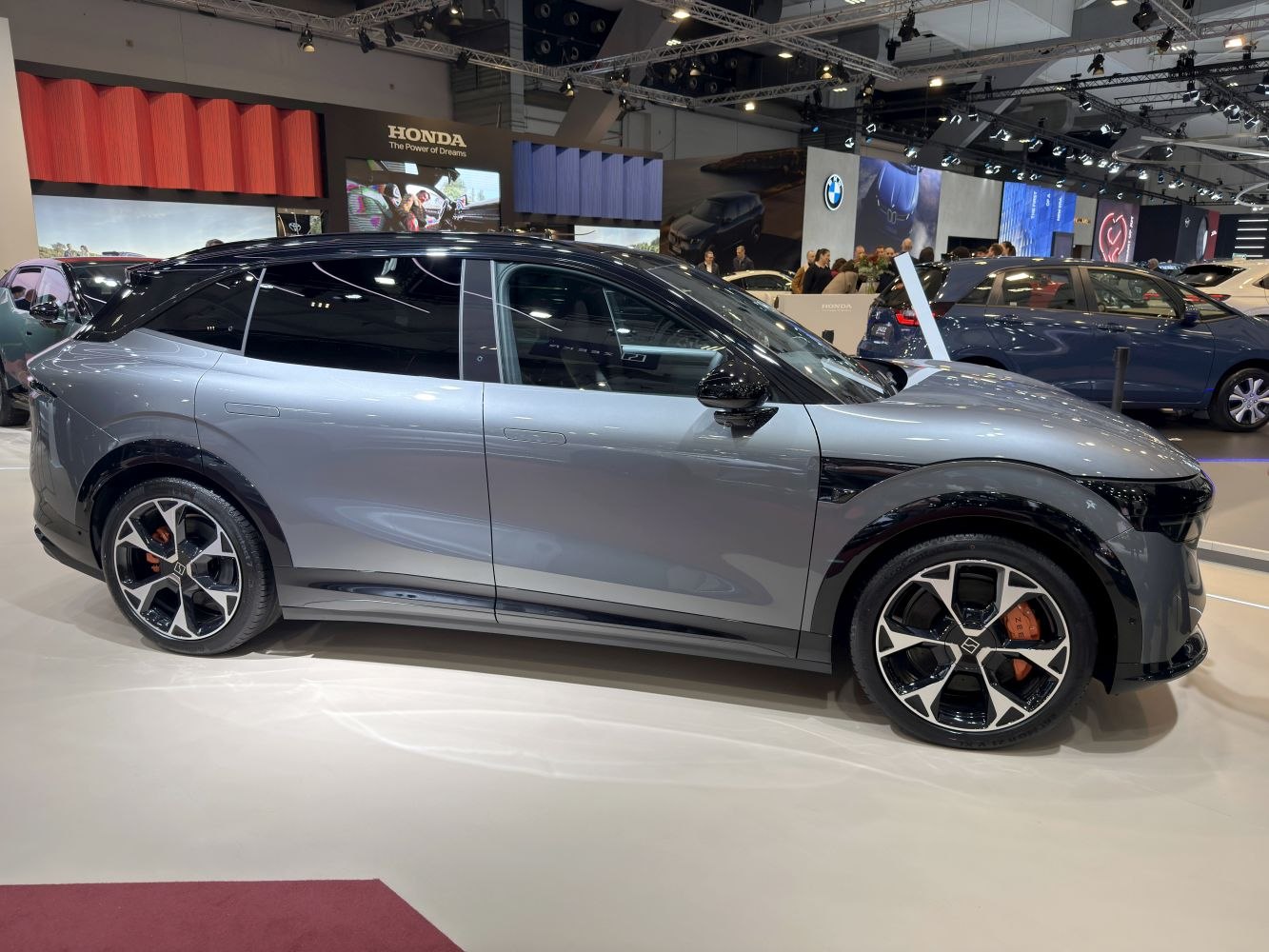Sleek side profile with distinctive alloy wheels