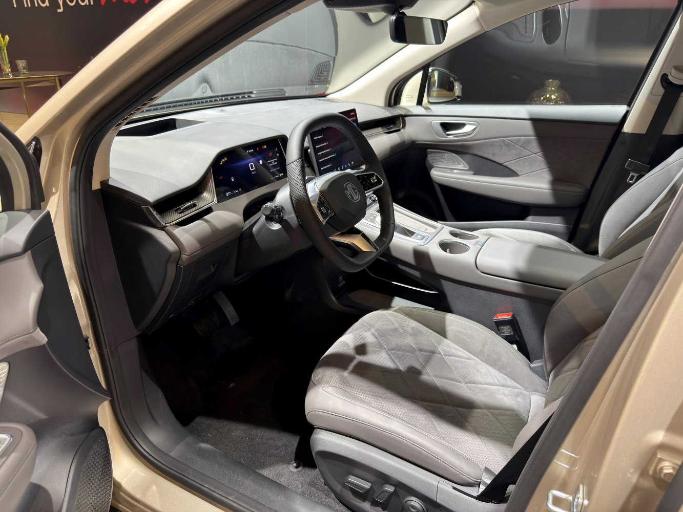 Advanced digital displays and quilted front seats