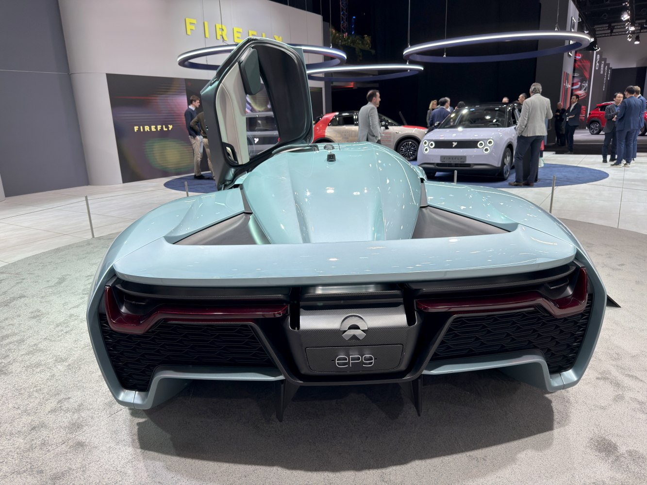 Rear view with butterfly doors and aerodynamic spoiler