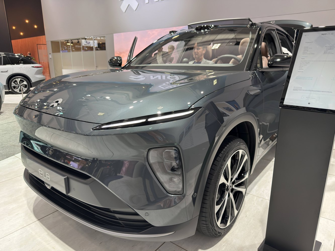 Narrow LED headlights and modern front design with alloy wheels