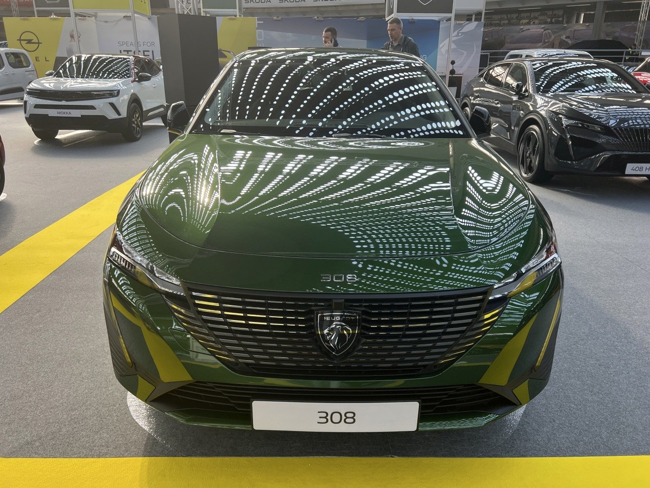Front view with distinctive grille and LED headlights