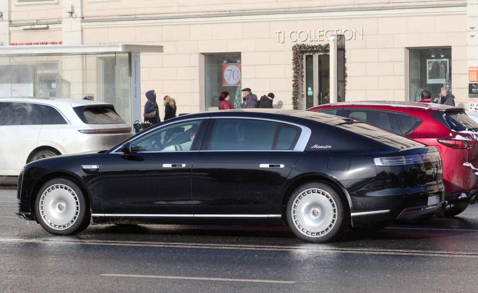 2025 Maextro S800 Side View Left