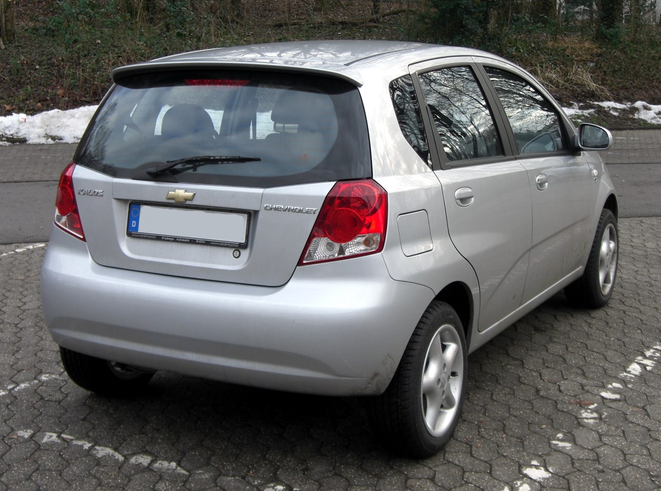 Rear view of 5-door hatchback with distinct taillights
