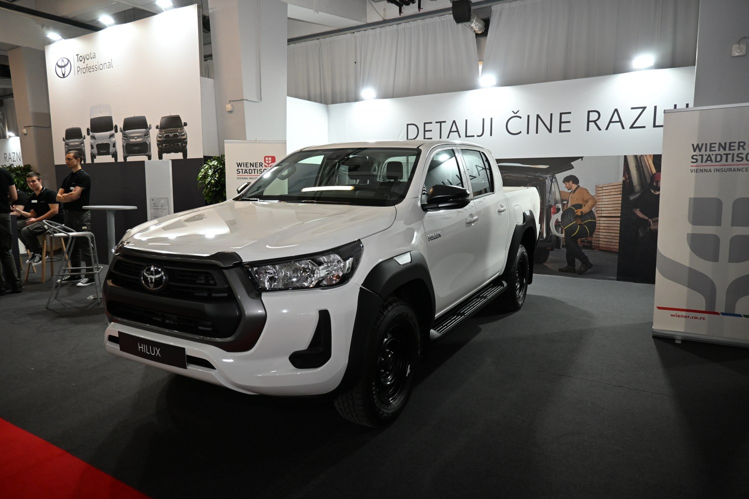 Front view of pickup with black grille and headlights
