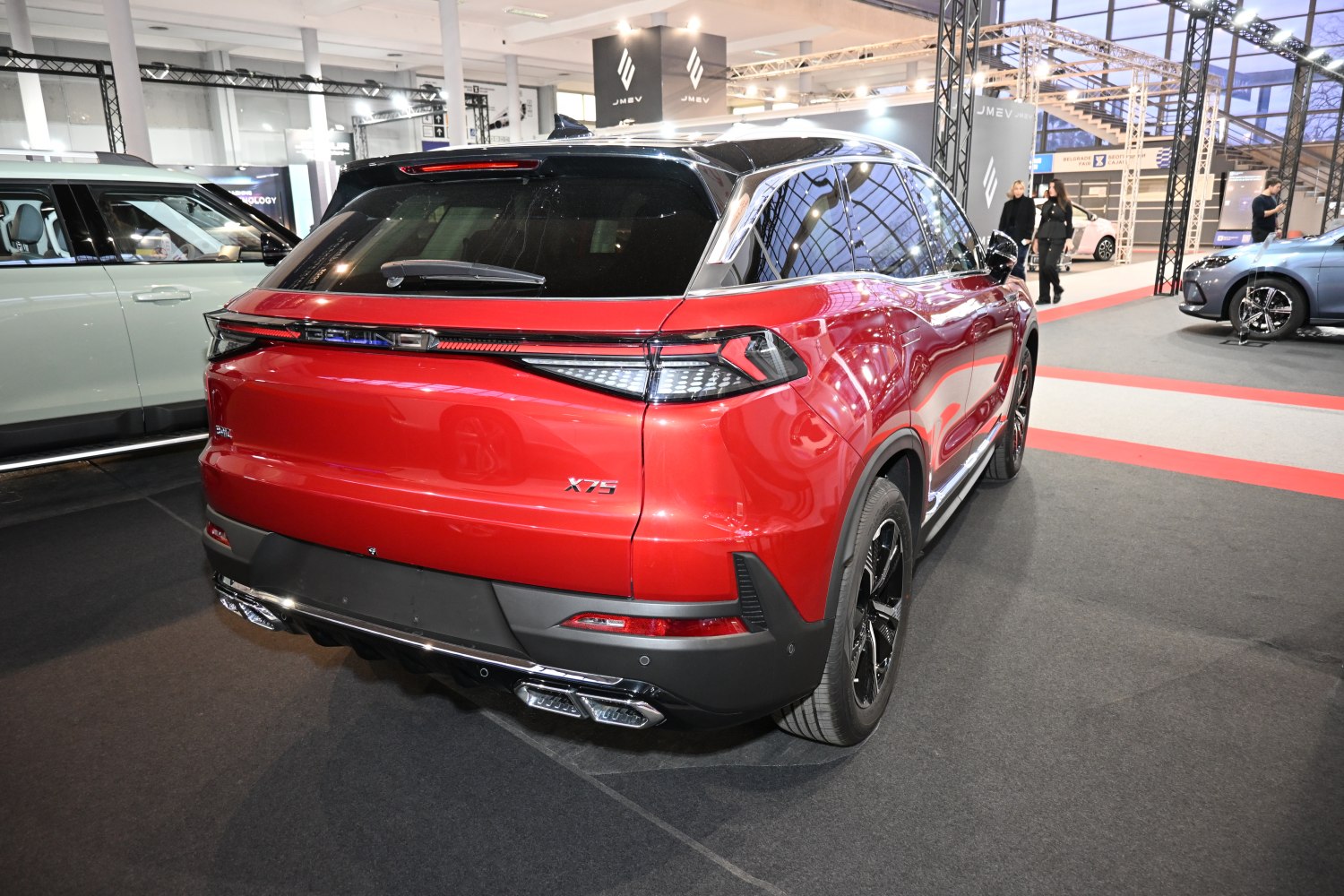 Rear view of SUV with LED tail lights and dual chrome exhaust