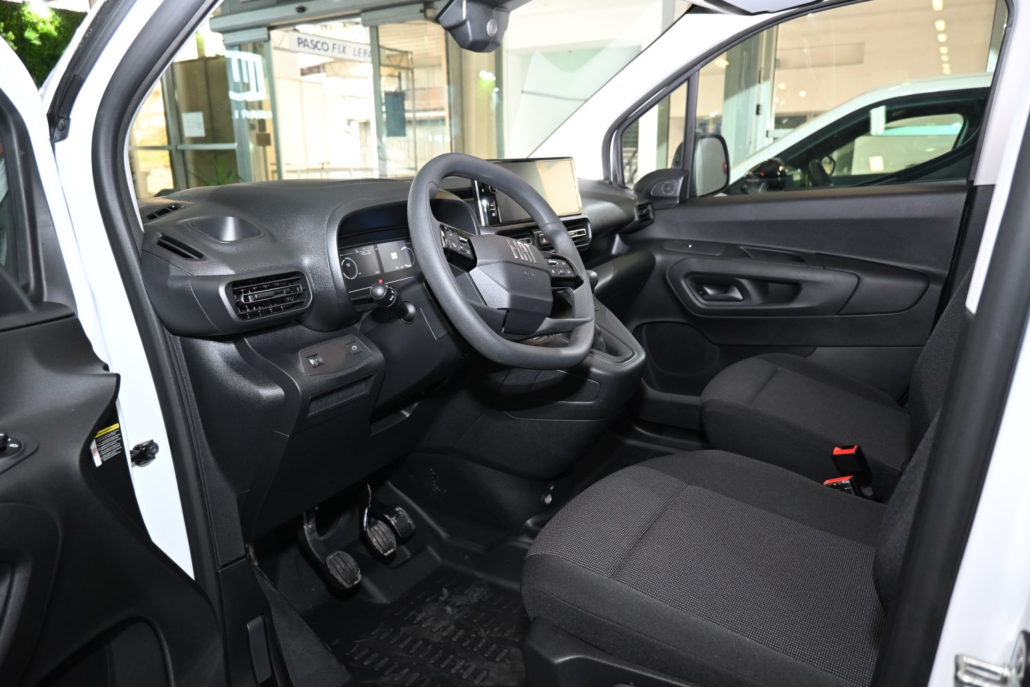 Modern dashboard and multifunction steering wheel with comfortable seating