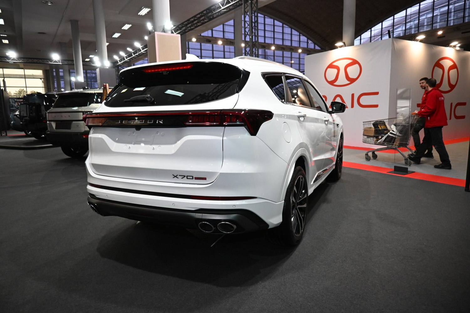 Rear exterior and dual exhaust system of a modern SUV
