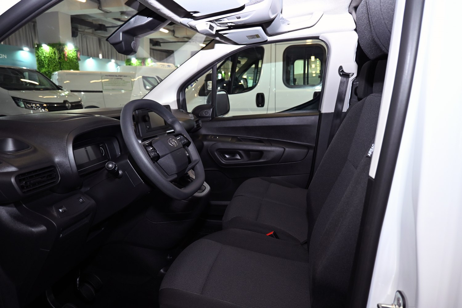 Functional interior with dashboard, steering wheel, and seating