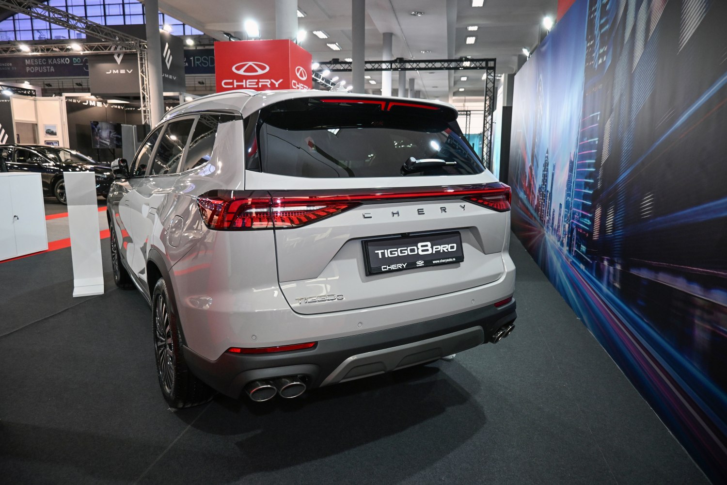 Rear LED light bar and dual exhaust pipes on 2025 SUV