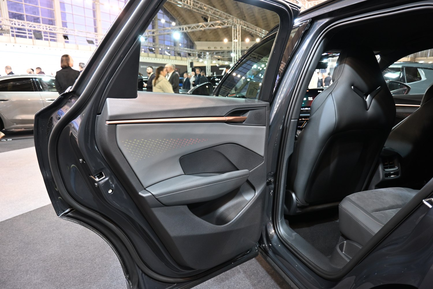 Rear door panel with modern trim and ergonomic rear seats