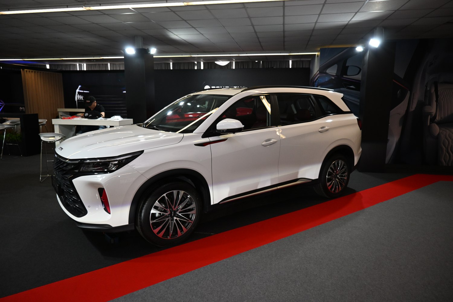 Mid-size SUV with LED headlights and multi-spoke alloy wheels