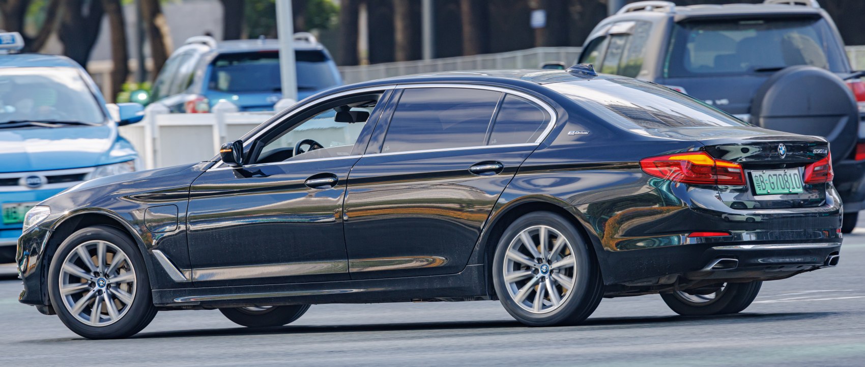 2017 BMW 5 Series Sedan Long (G38) Side View Left