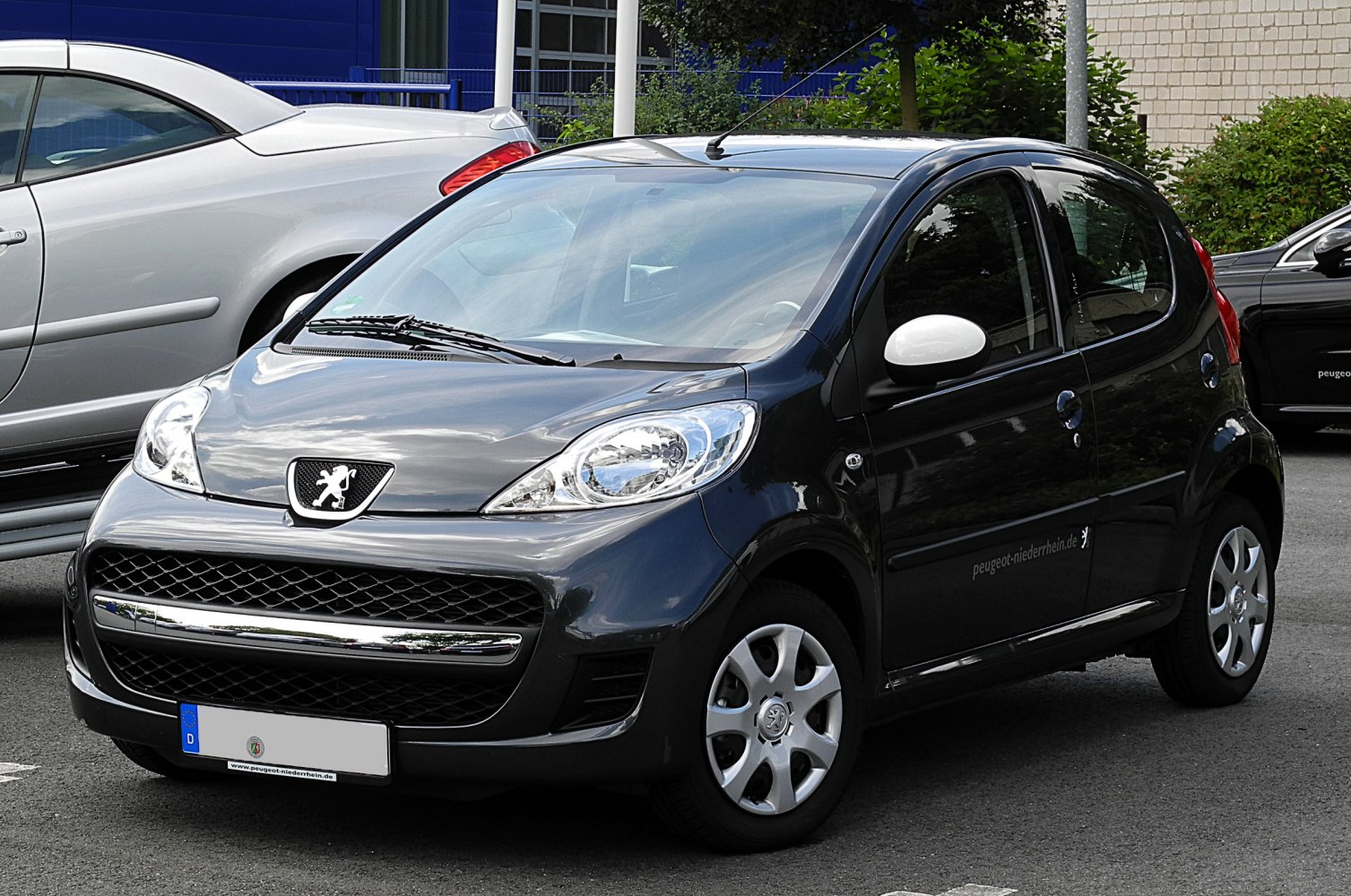 Compact 5-door hatchback, front and side angle view