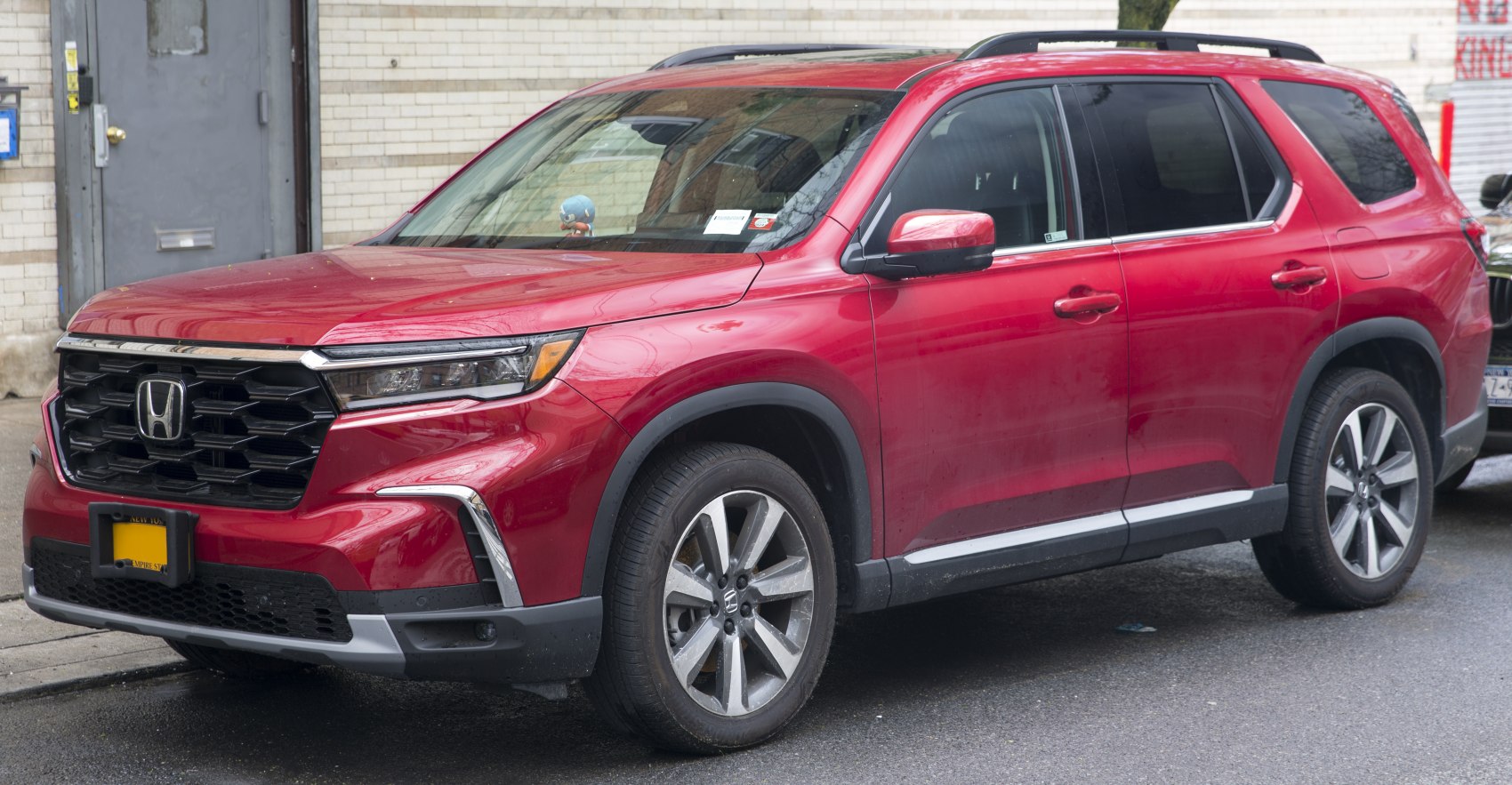 Bold front grille and side profile with LED headlights and alloy wheels