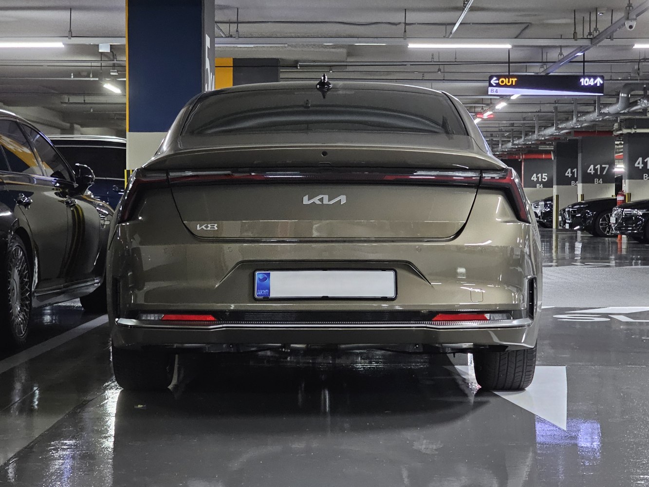 2025 Kia K8 (facelift 2024) Rear View