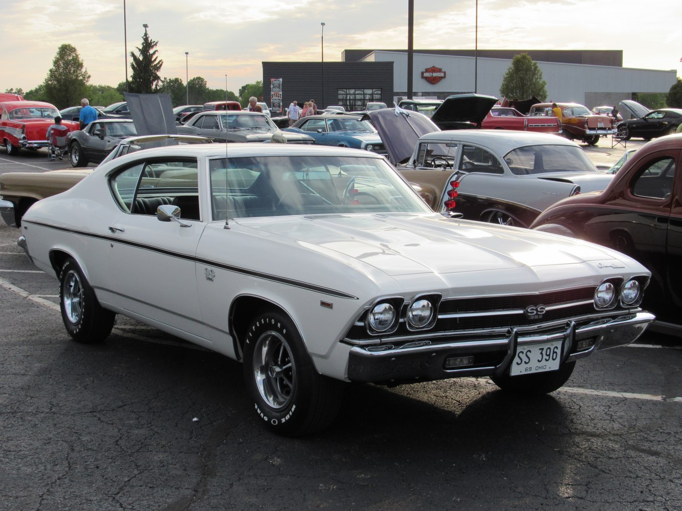 Sport coupe front with SS 396 emblem and quad round headlights