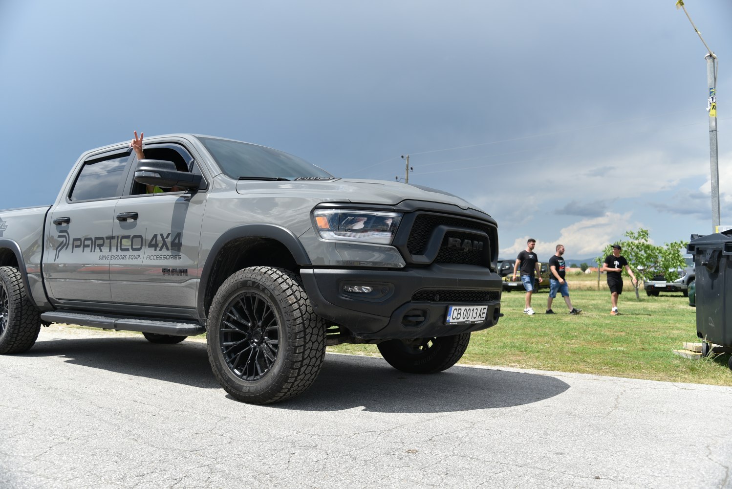 Black grille and off-road tires on 1500 crew cab