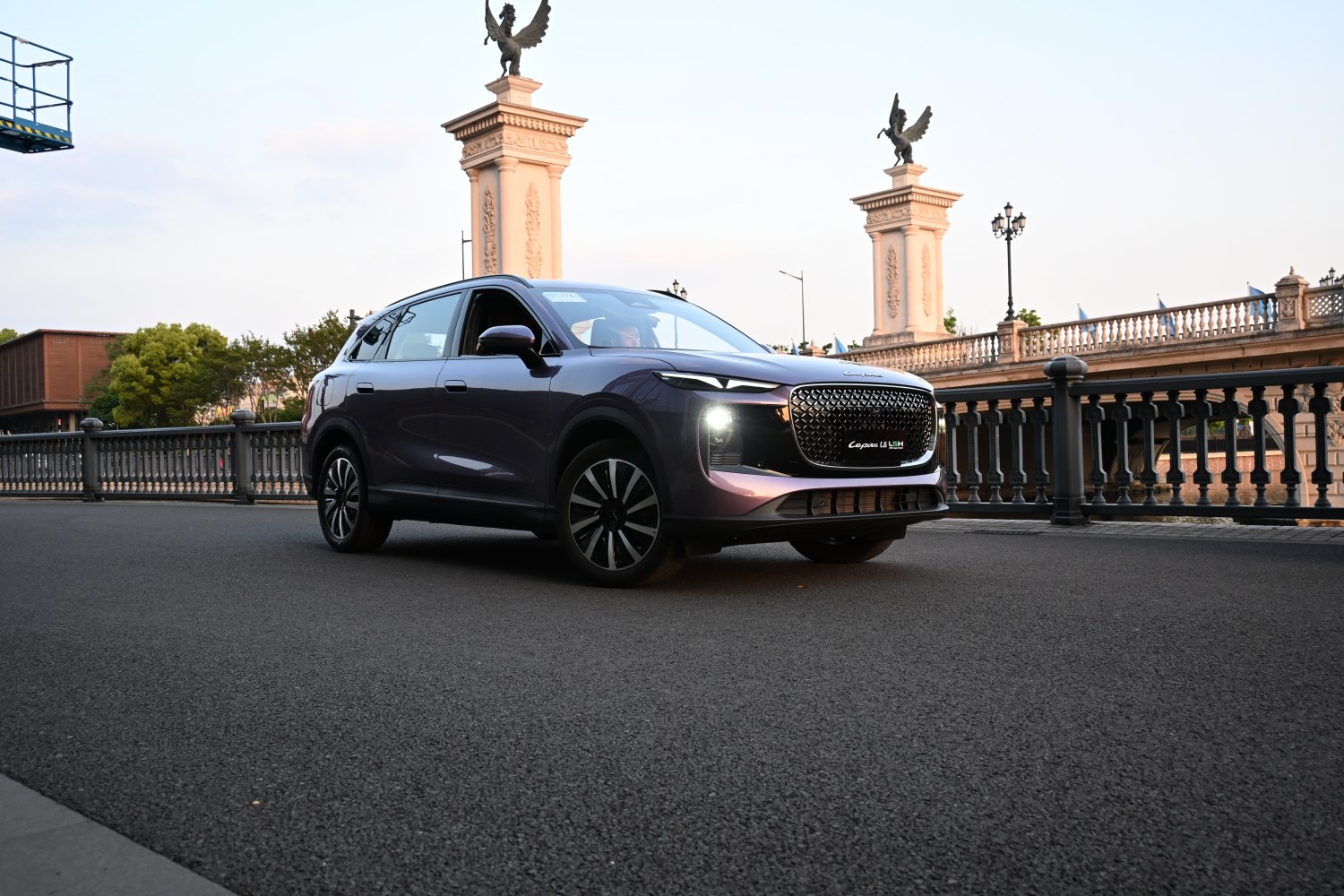 Bold front grille and sleek LED headlights on an SUV