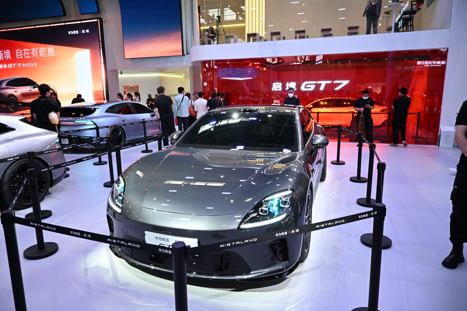 Aerodynamic front with LED headlights and sleek hood