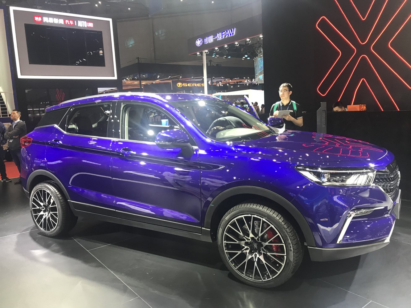 Sporty SUV with LED headlights and intricate alloy wheels