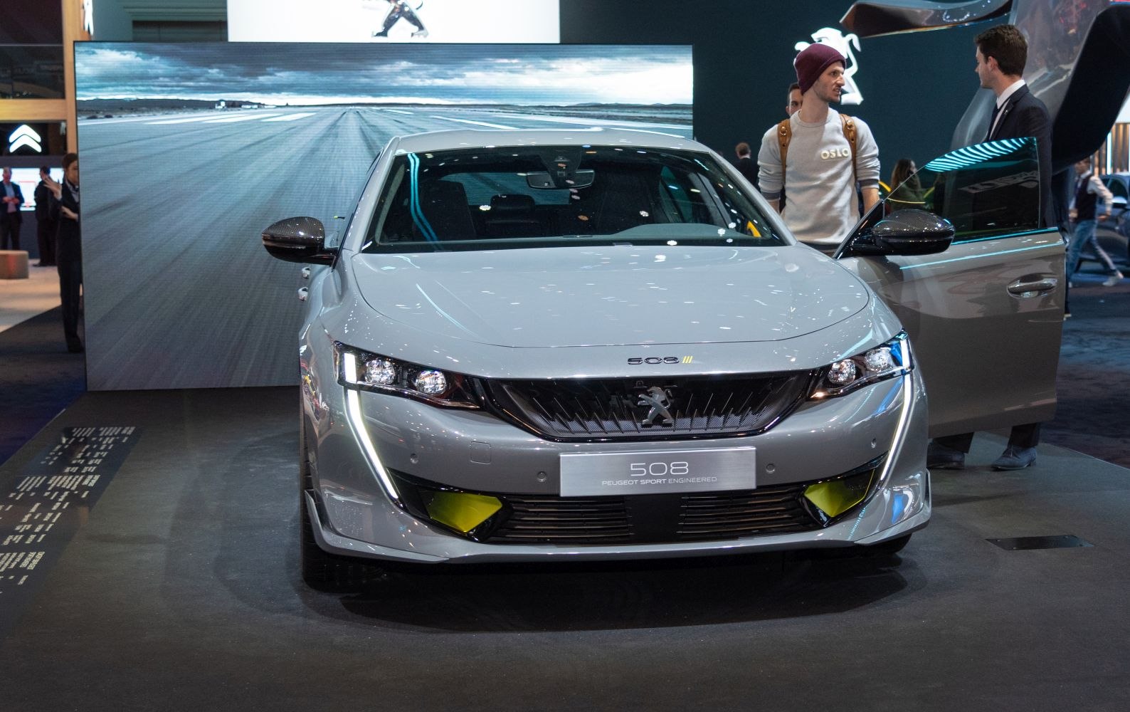 Front fascia with headlights and sport-engineered grille