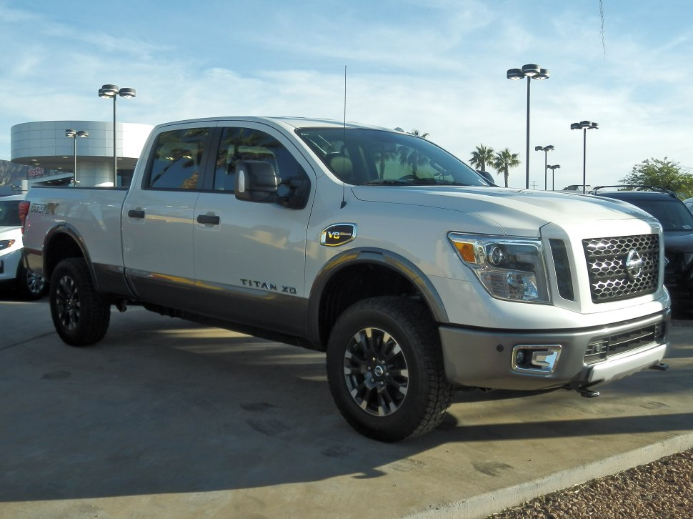 Full-size pickup with V8 engine and crew cab configuration