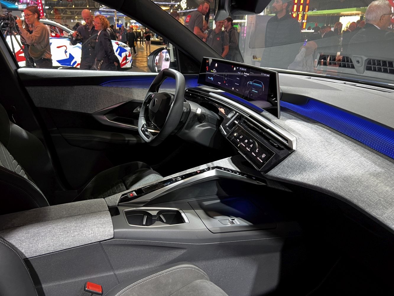Digital dashboard, touchscreen controls, ambient interior lighting