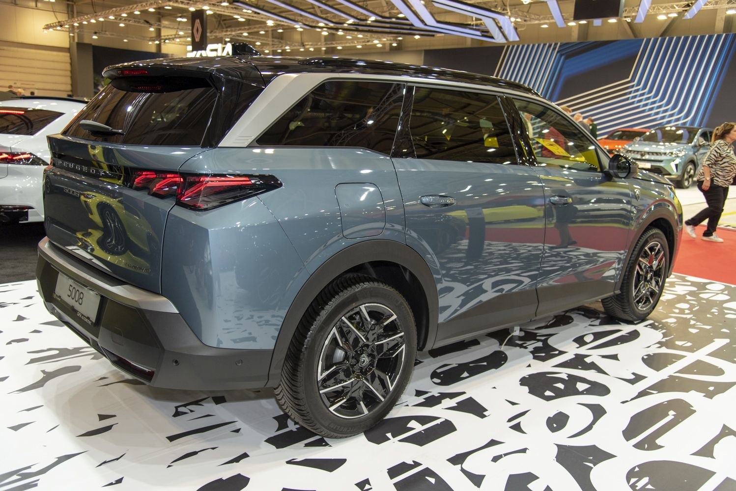 Rear and side profile of a modern SUV with distinctive taillights and sharp body lines
