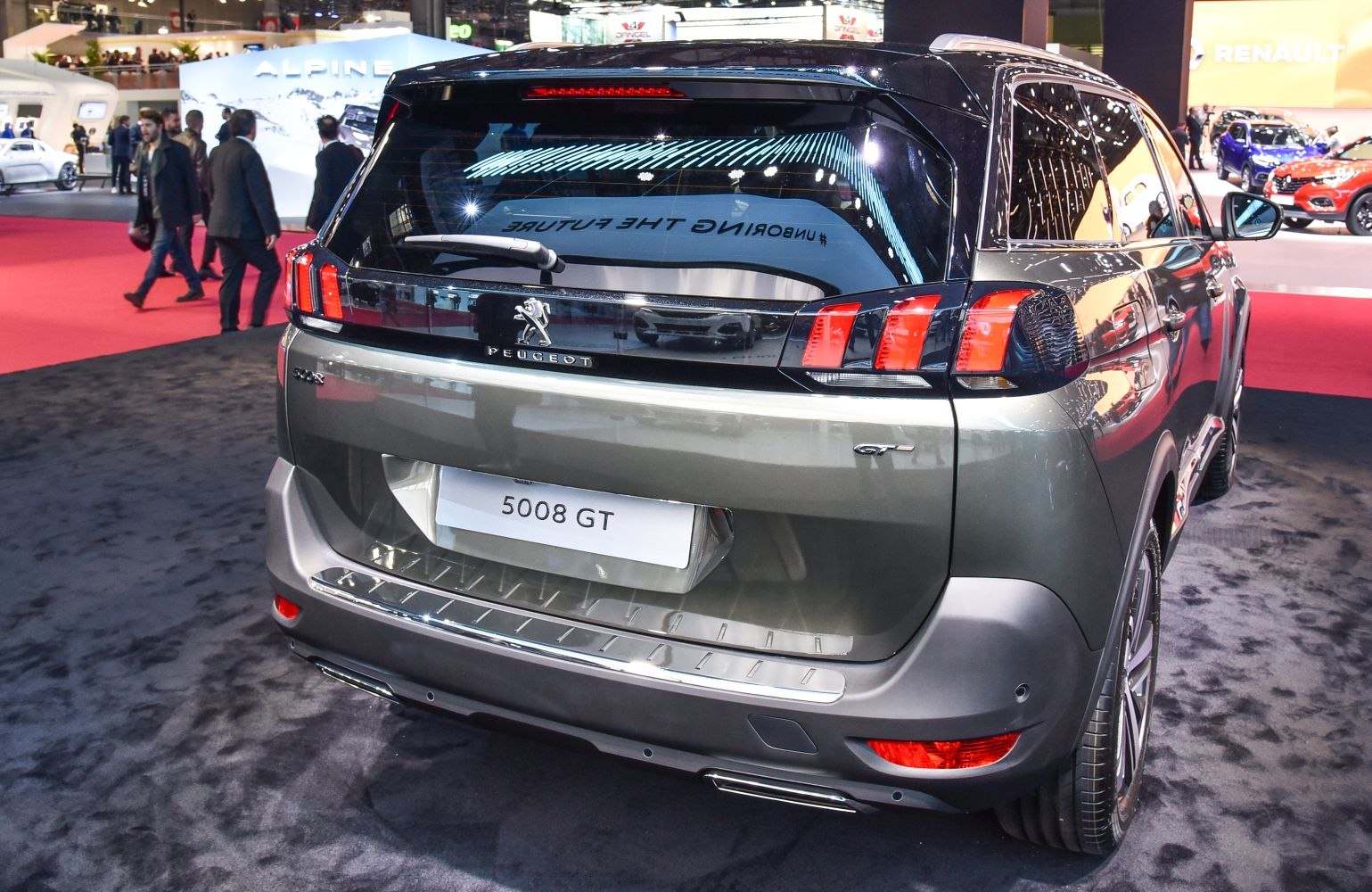Distinctive rear taillights and design of a modern SUV