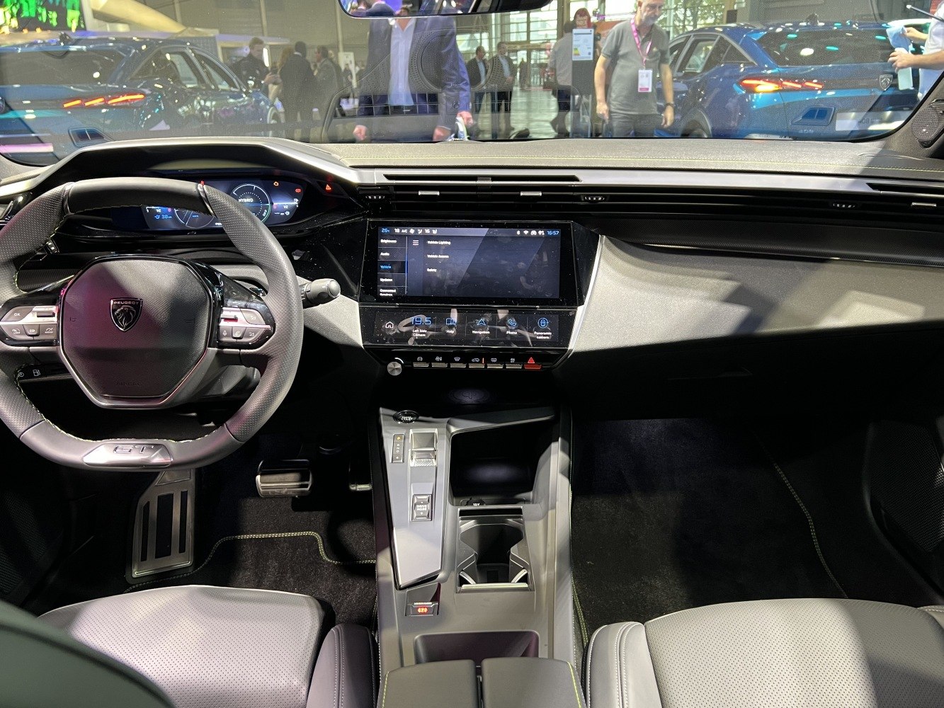 Digital cockpit with touchscreen and multifunction steering wheel