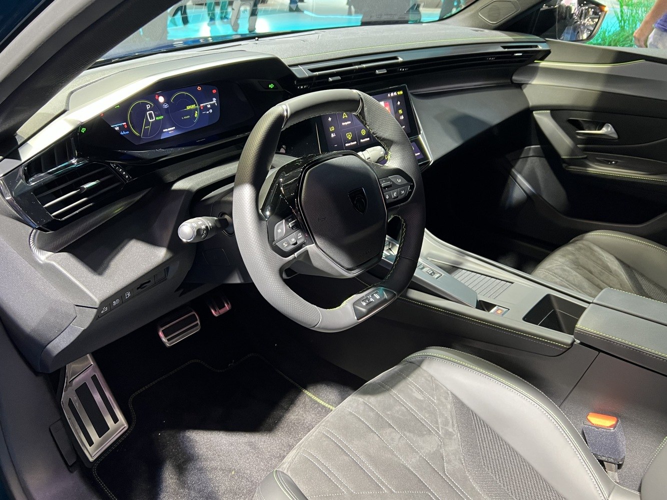 Modern digital dashboard and multifunction steering wheel interior