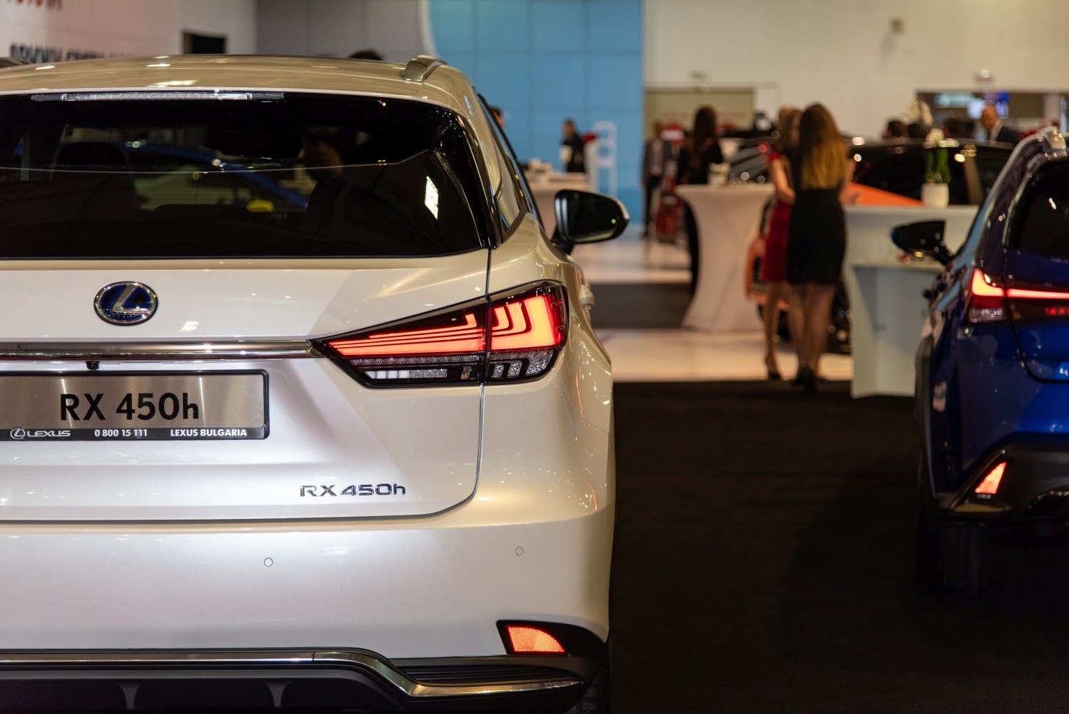 Rear LED tail light and design details of a hybrid luxury SUV