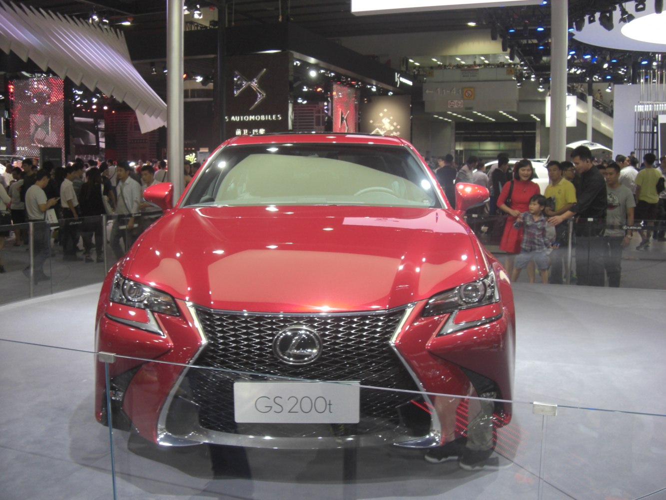 Front view with spindle grille and sharp LED headlights