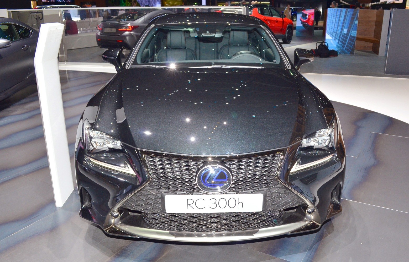 Front view with signature spindle grille and LED headlights.