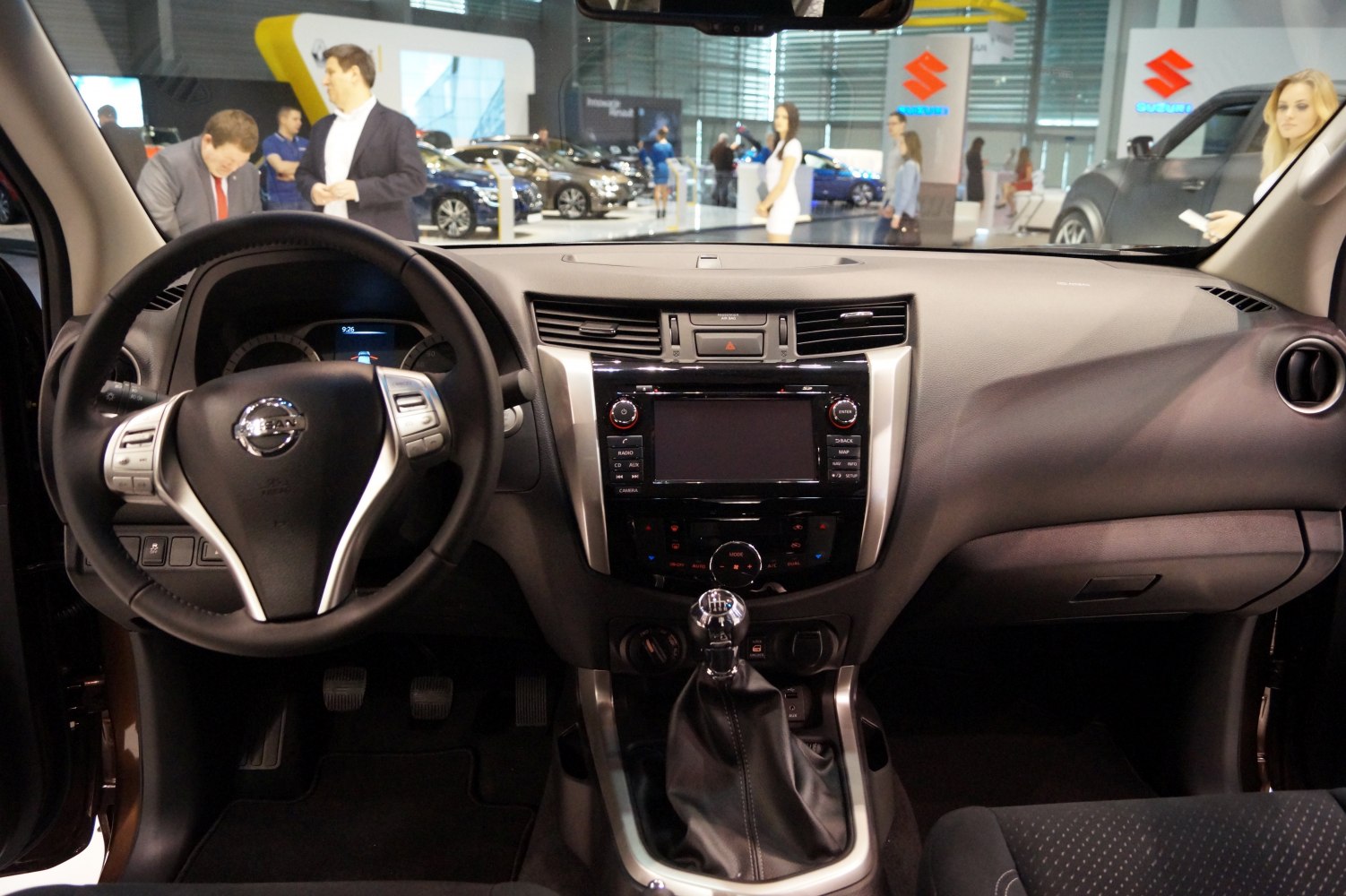 Dashboard, steering wheel, infotainment, gear shift interior view