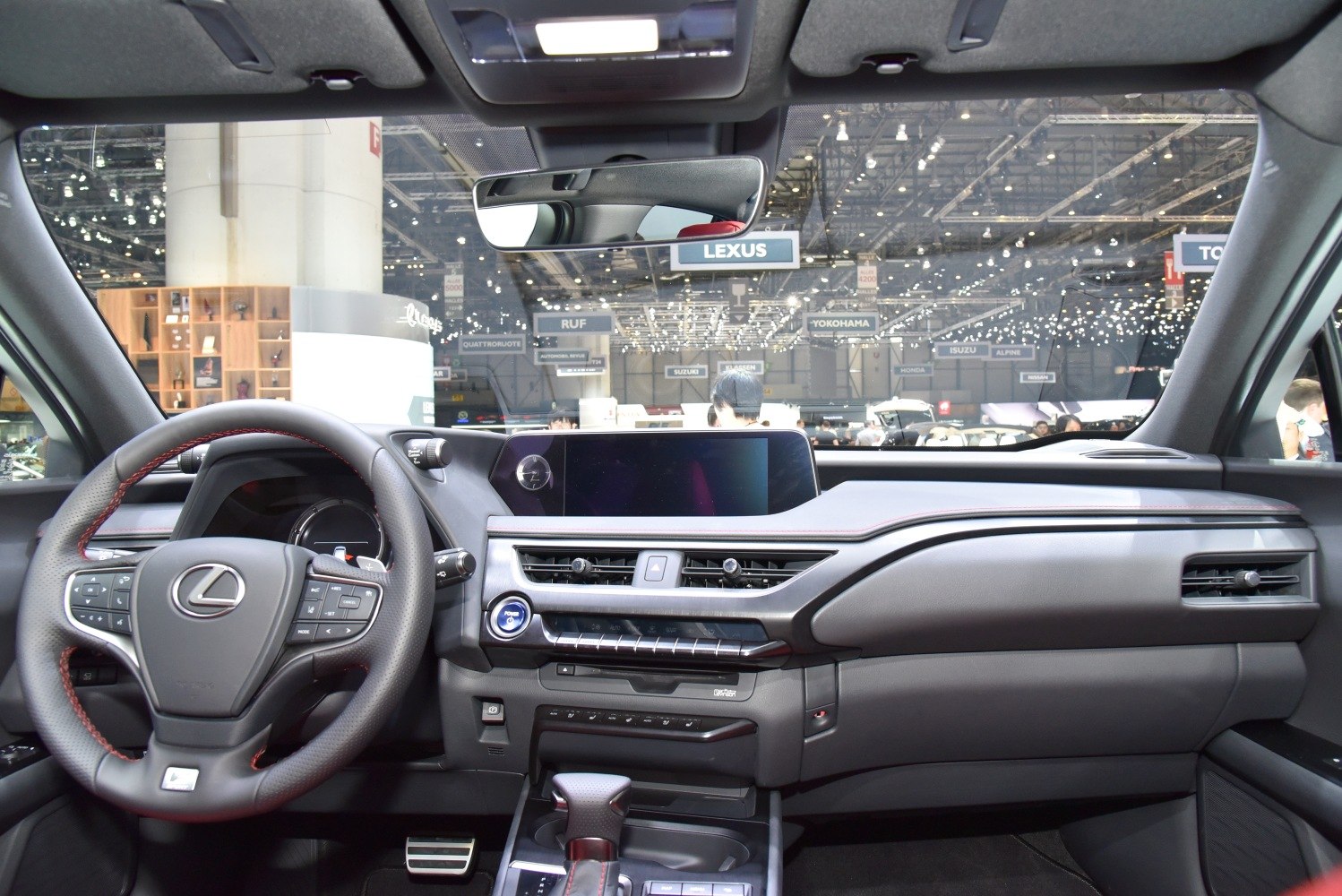 Modern dashboard and multifunctional steering wheel interior