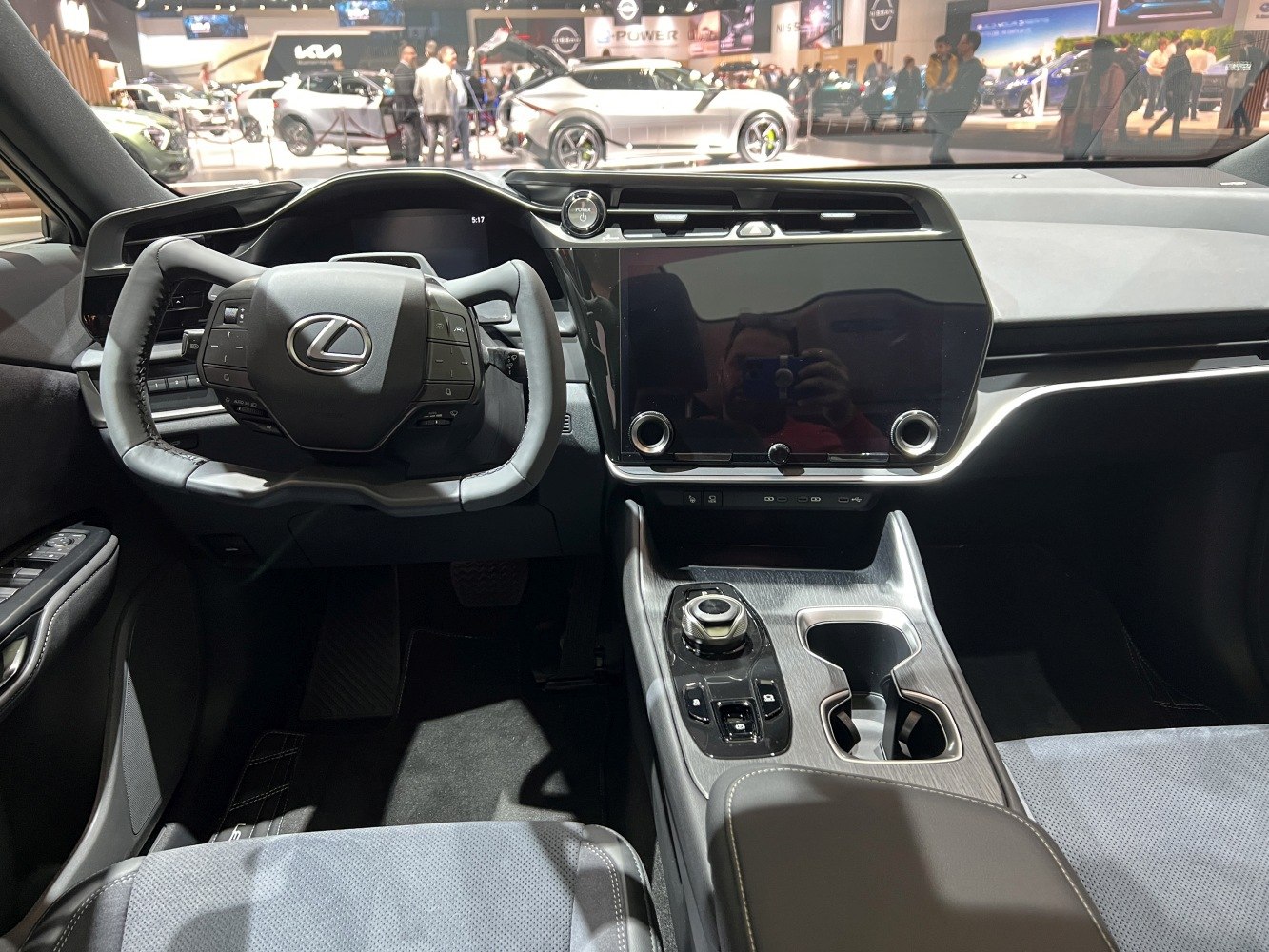 Yoke steering wheel and large touchscreen display