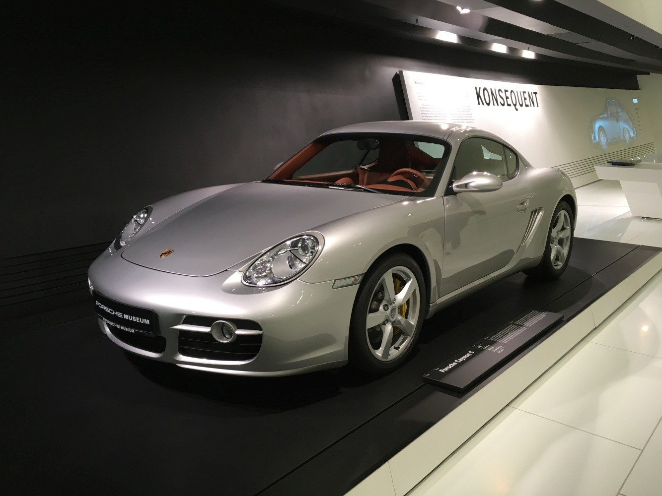 Silver 2006 coupe with aerodynamic headlights and alloy wheels