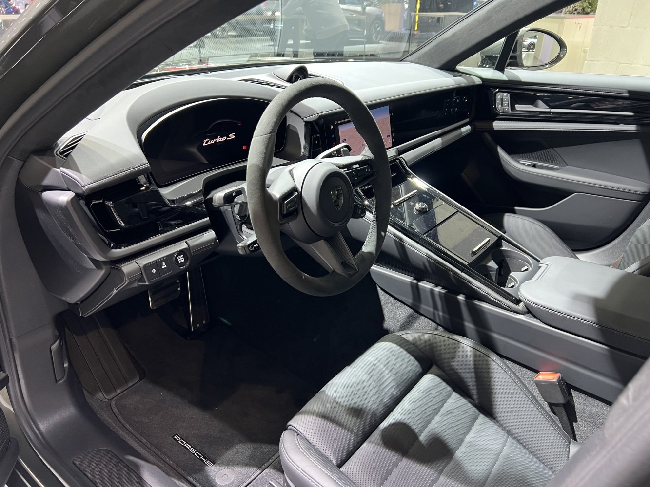 Digital instrument cluster and touchscreen center console with premium seating