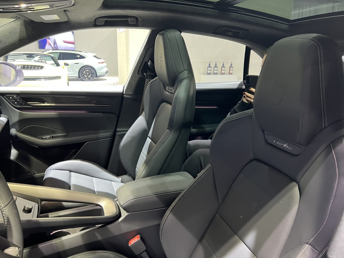 Luxurious sporty seats and modern interior cabin design.