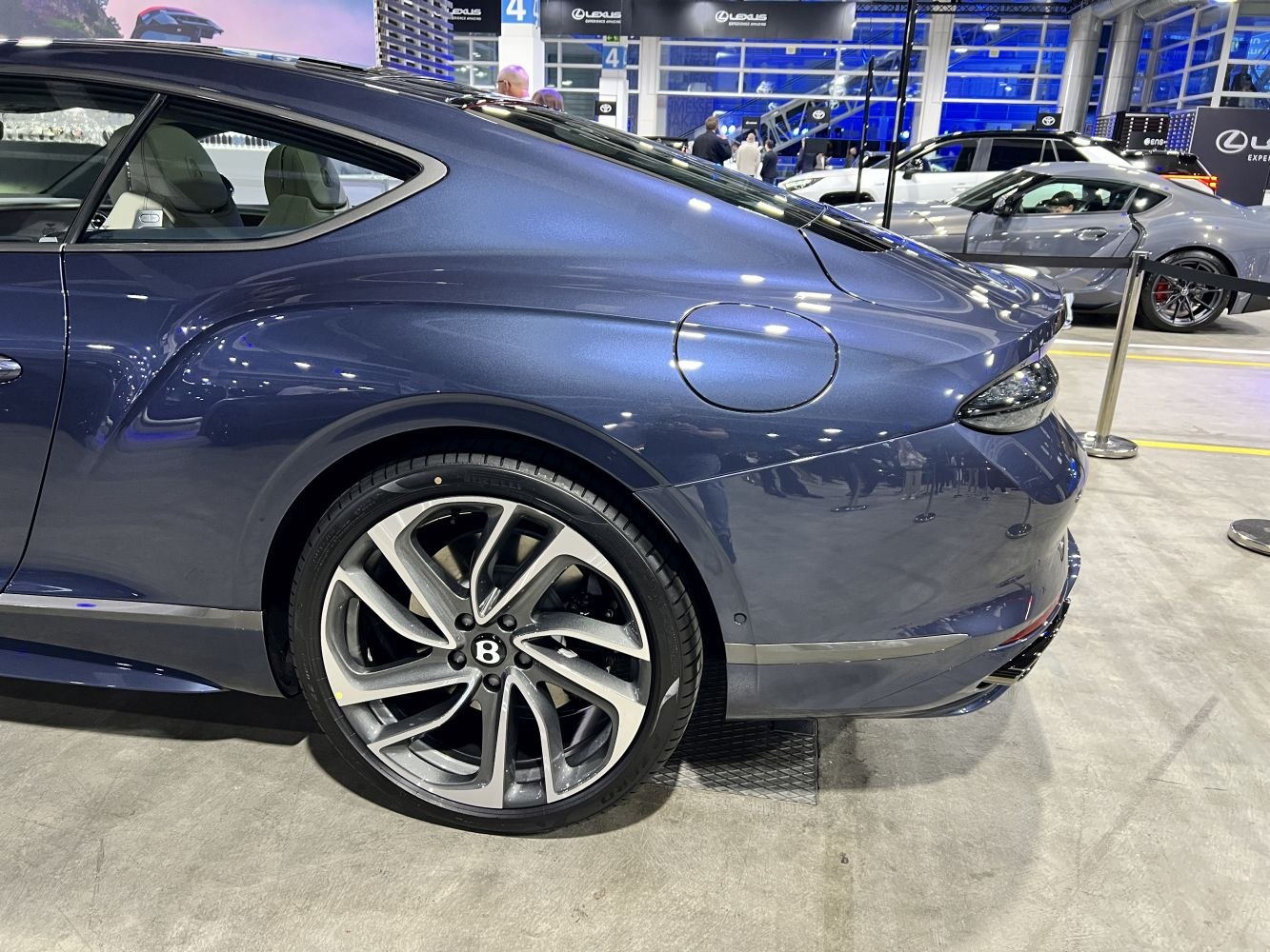 Rear side and alloy wheel with sleek body lines and fuel cap