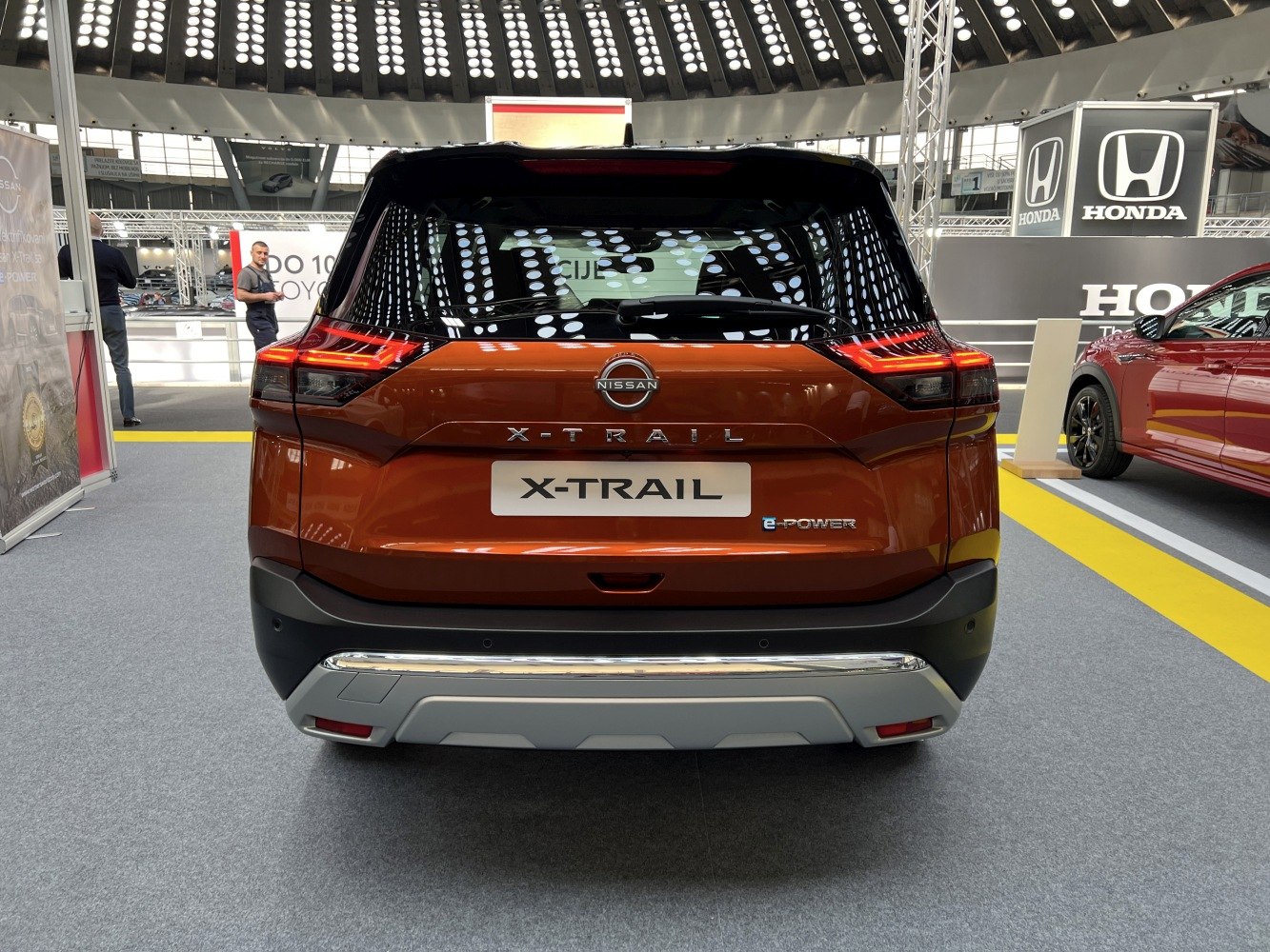 Rear view with LED tail lights and e-POWER badge