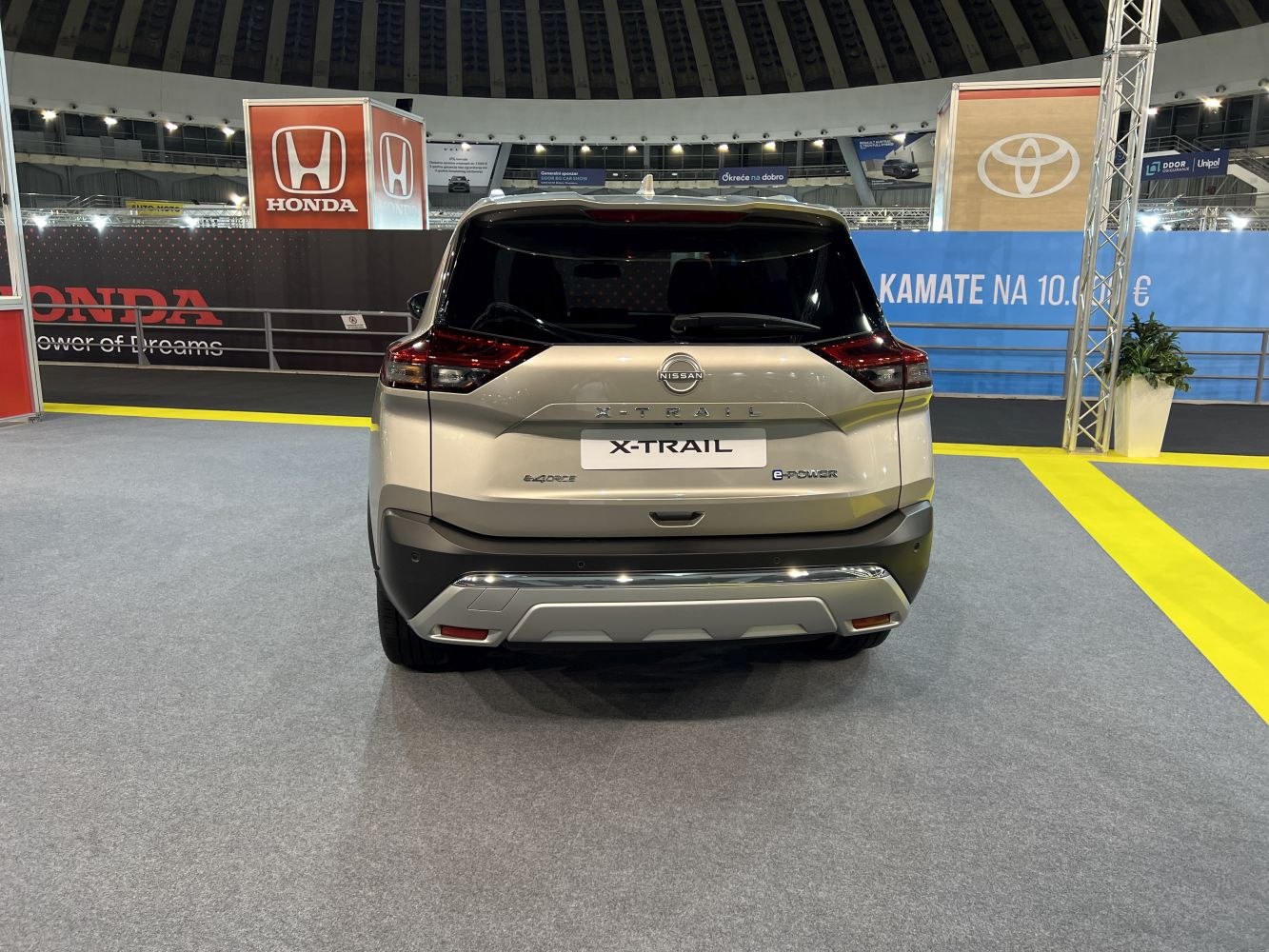 Rear view with e-POWER badge and modern tailgate design