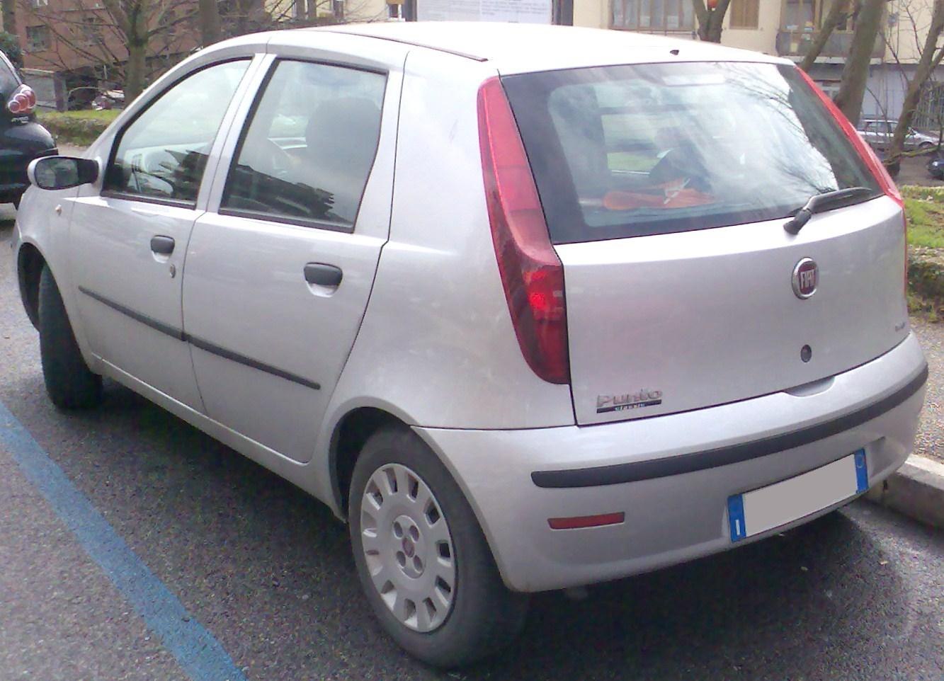 Rear and side view of a 5-door hatchback with vertical taillights