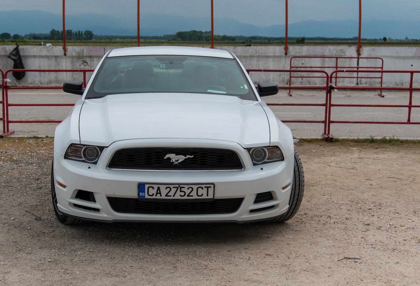 Aggressive front with iconic grille and headlights