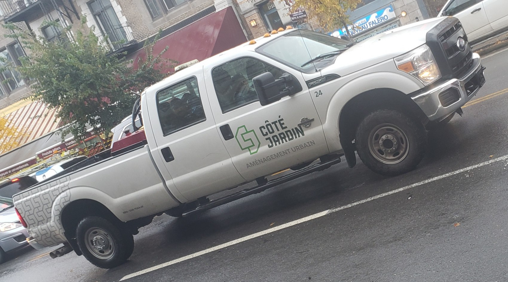 Heavy duty pickup truck with crew cab and long cargo bed