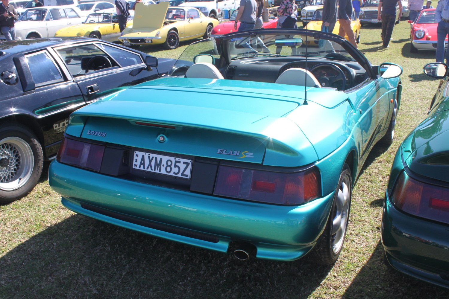 Convertible rear view with spoiler and taillights